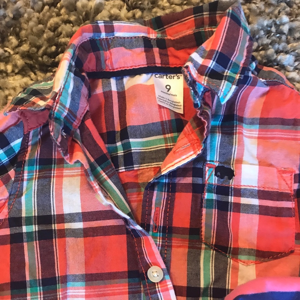 Carter’s 6-9mo Bundle - Picture 4 of 4